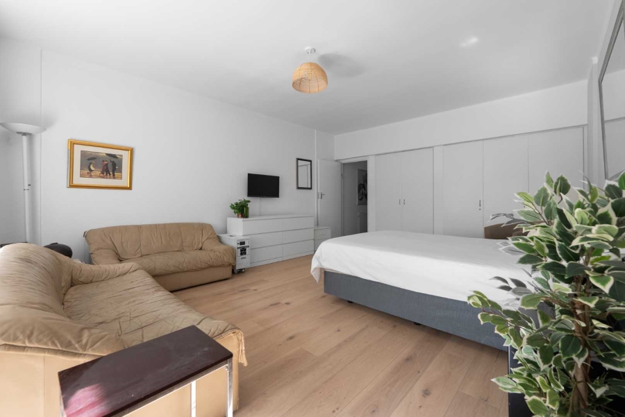 To Let 1 Bedroom Property for Rent in Sea Point Western Cape